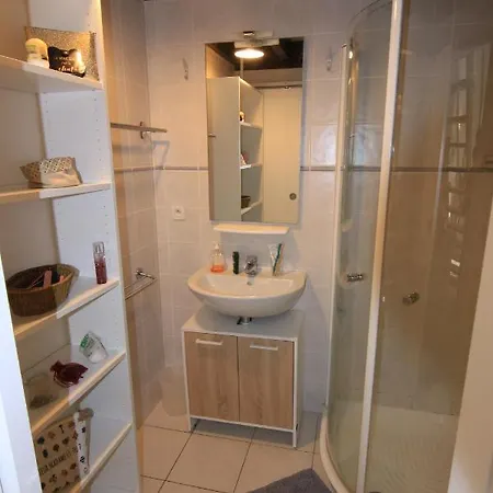 아파트 Oceanides 500m De La N 8 *