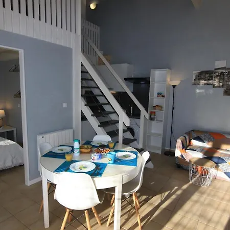 Oceanides 500m De La N 8 *